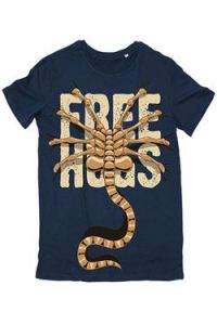 Alien T-Shirt Free Hugs