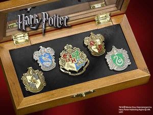 Harry Potter Pin Collection Hogwarts Houses (5) Noble Collection