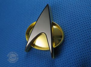 Star Trek TNG Replica 1/1 Communicator Badge Starfleet Roddenberry