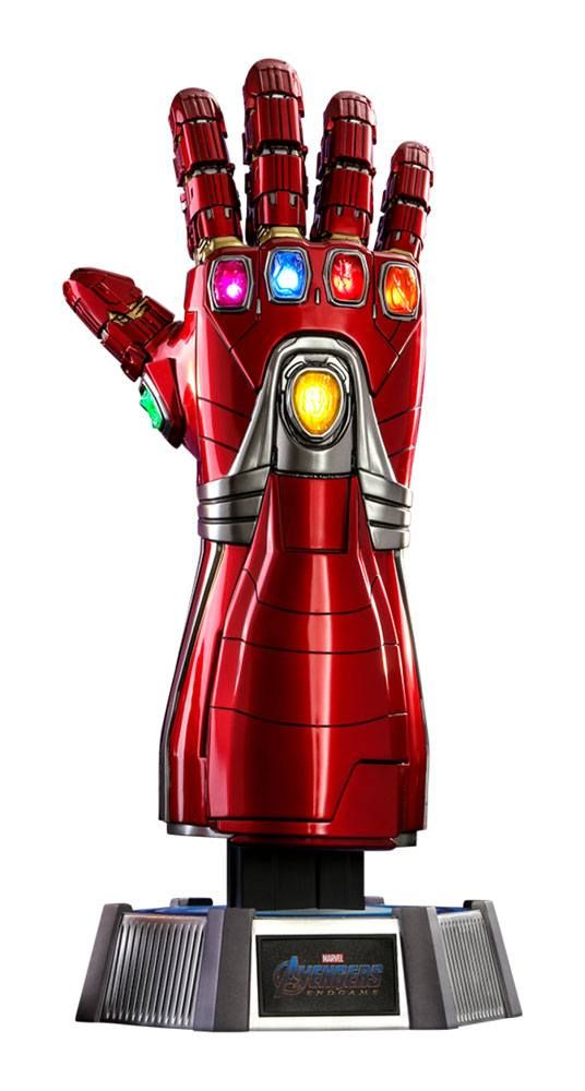 Avengers: Endgame Life-Size Masterpiece Replica 1/1 Nano Gauntlet 52 cm Hot Toys