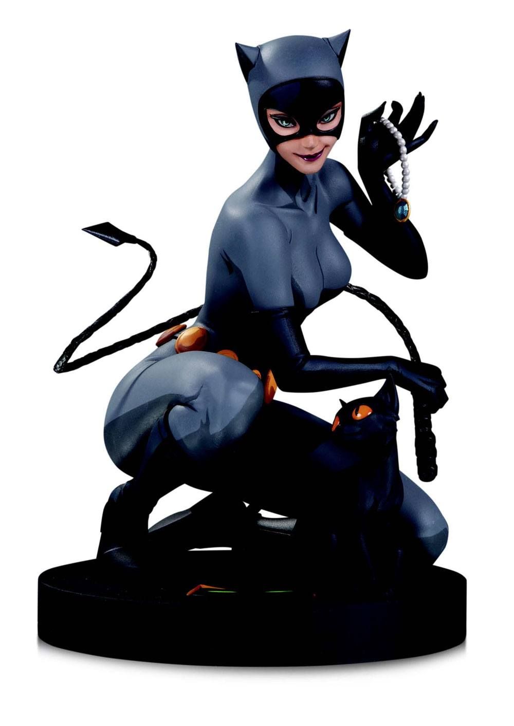 DC Designer Series Statue Catwoman by Stanley Artgerm Lau 19 cm DC Direct