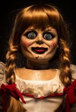 The Conjuring Prop Replica 1/1 Annabelle Doll 102 cm Trick Or Treat Studios