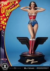 Wonder Woman 1975 Statue 1/3 Wonder Woman (Lynda Carter) 69 cm