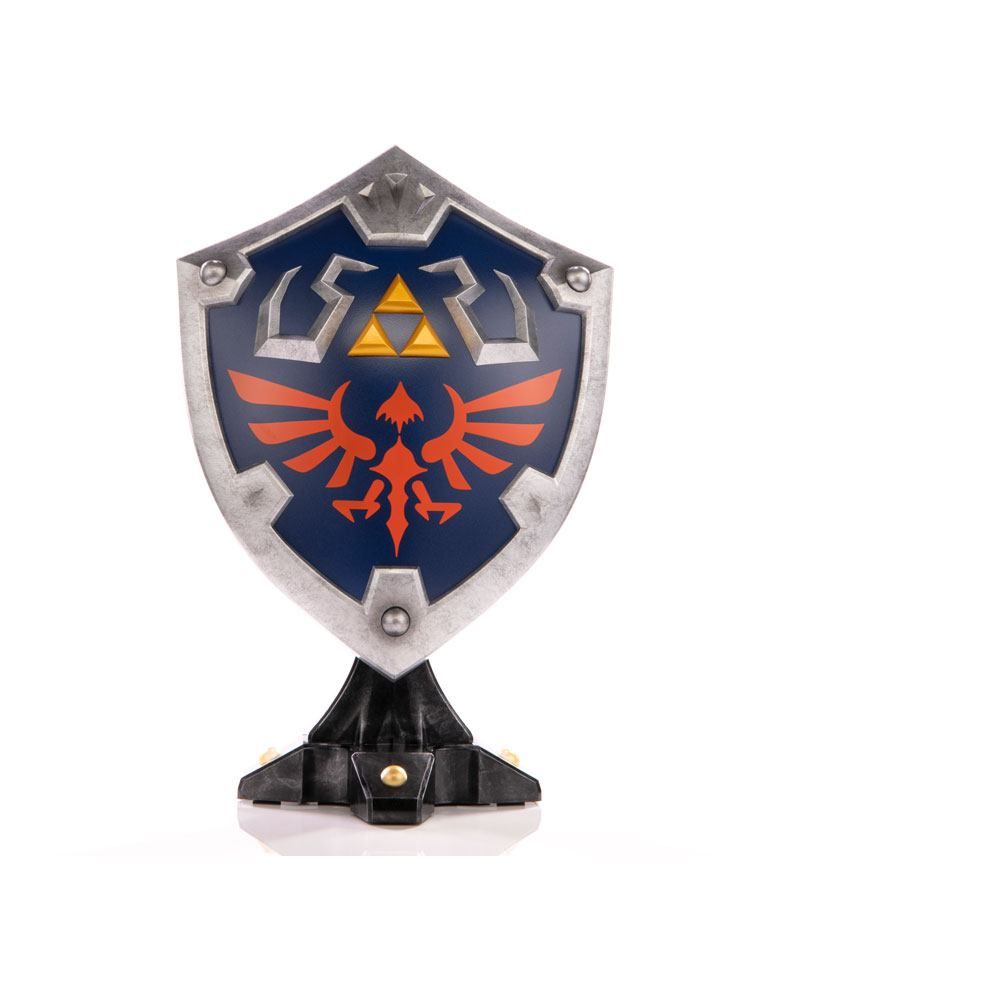 The Legend of Zelda Breath of the Wild PVC Statue Hylian Shield Standard Edition 29 cm First 4 Figures
