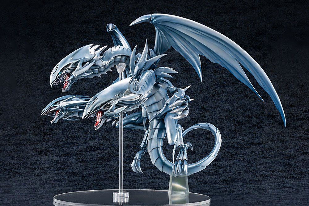 Yu-Gi-Oh! PVC Statue Blue-Eyes Ultimate Dragon 35 cm Amakuni