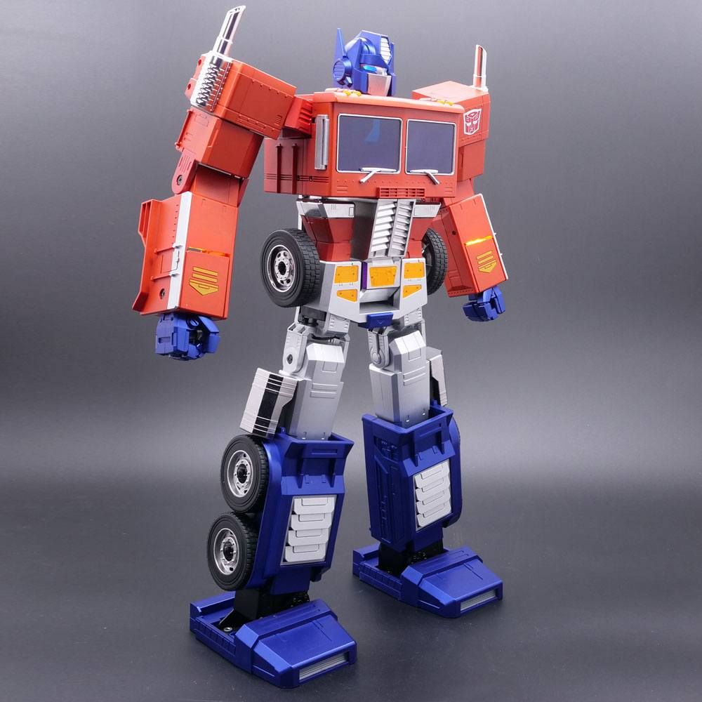Transformers Interactive Auto-Converting Robot Optimus Prime Flagship Series 48 cm Robosen