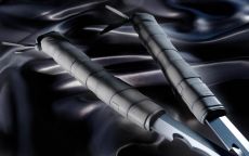 Demon Slayer: Kimetsu no Yaiba Proplica Replicas 1/1 ABS Plastic Nichirin Swords (Inosuke Hashibira) 93 cm Bandai Tamashii Nations