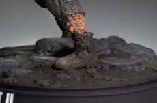 The Last of Us Part II PVC Statue Armored Clicker 22 cm Dark Horse