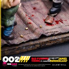 Silent Hill DioCube PVC Diorama Silent Hill 2 Red Pyramid Thing Vs James Sunderland Ft. Maria 15 cm Figurama Collectors