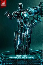 Iron Man 2 Action Figure 1/6 Neon Tech Iron Man with Suit-Up Gantry 32 cm Hot Toys