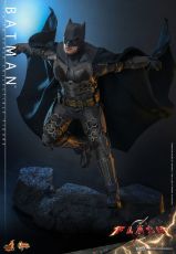 The Flash Movie Masterpiece Action Figure 1/6 Batman 30 cm Hot Toys
