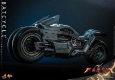 The Flash Movie Masterpiece Vehicle 1/6 Batcycle 56 cm Hot Toys