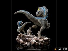 Jurassic World Dominion Mini Co. PVC Figure Blue and Beta 13 cm Iron Studios