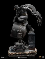 Zack Snyder's Justice League Deluxe Art Scale Statue 1/10 Batman on Batsignal 28 cm Iron Studios