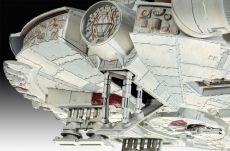Star Wars Model Kit Gift Set Millennium Falcon Revell
