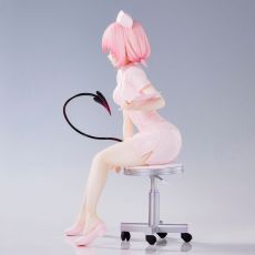 To Love-Ru Darkness Statue PVC Momo Belia Deviluke Nurse Cos 22 cm Union Creative