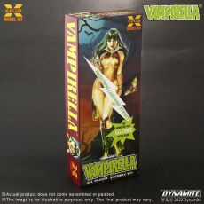 Vampirella Plastic Model Kit 1/8 Vampirella Glow in the Dark Version 23 cm X-Plus