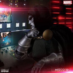 Marvel Action Figure 1/12 Doctor Doom 17 cm Mezco Toys