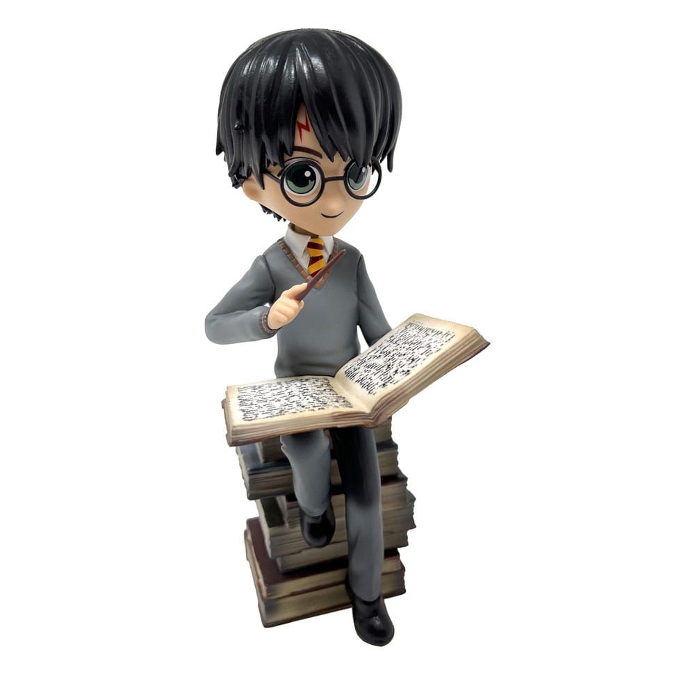Harry Potter Statue Harry and the Pile of Spell Book 21 cm Plastoy
