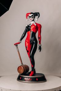 DC Comics Life-Size Statue Harley Quinn 196 cm Muckle Mannequins